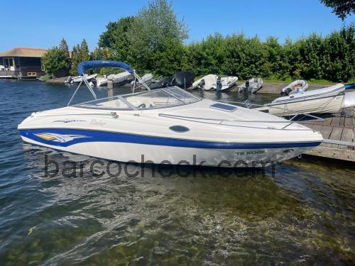 Rinker 232 Captiva Cuddy ficha tecnica 